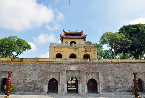 Đoan Môn - cửa chính đi vào Hoàng thành Thăng Long